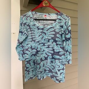 Pretty quarter sleeve top!